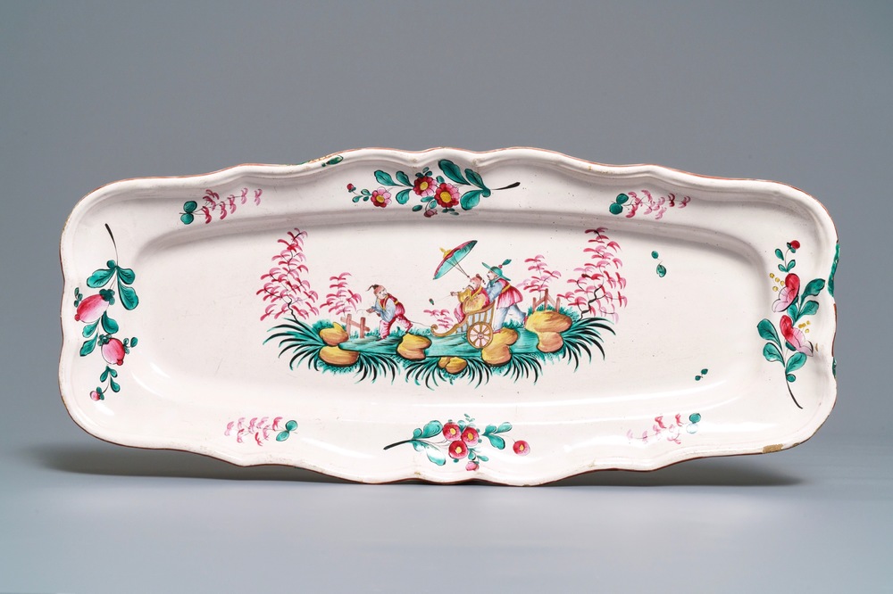 An exceptionally large French faience de l'Est chinoiserie elongated oval dish, Strasbourg, 18th C.